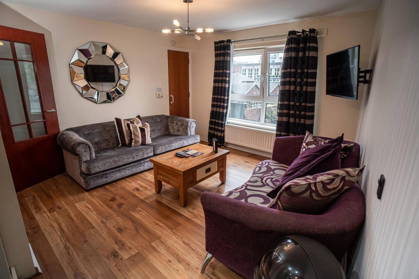Apartment 3 Bedroom In Centre *